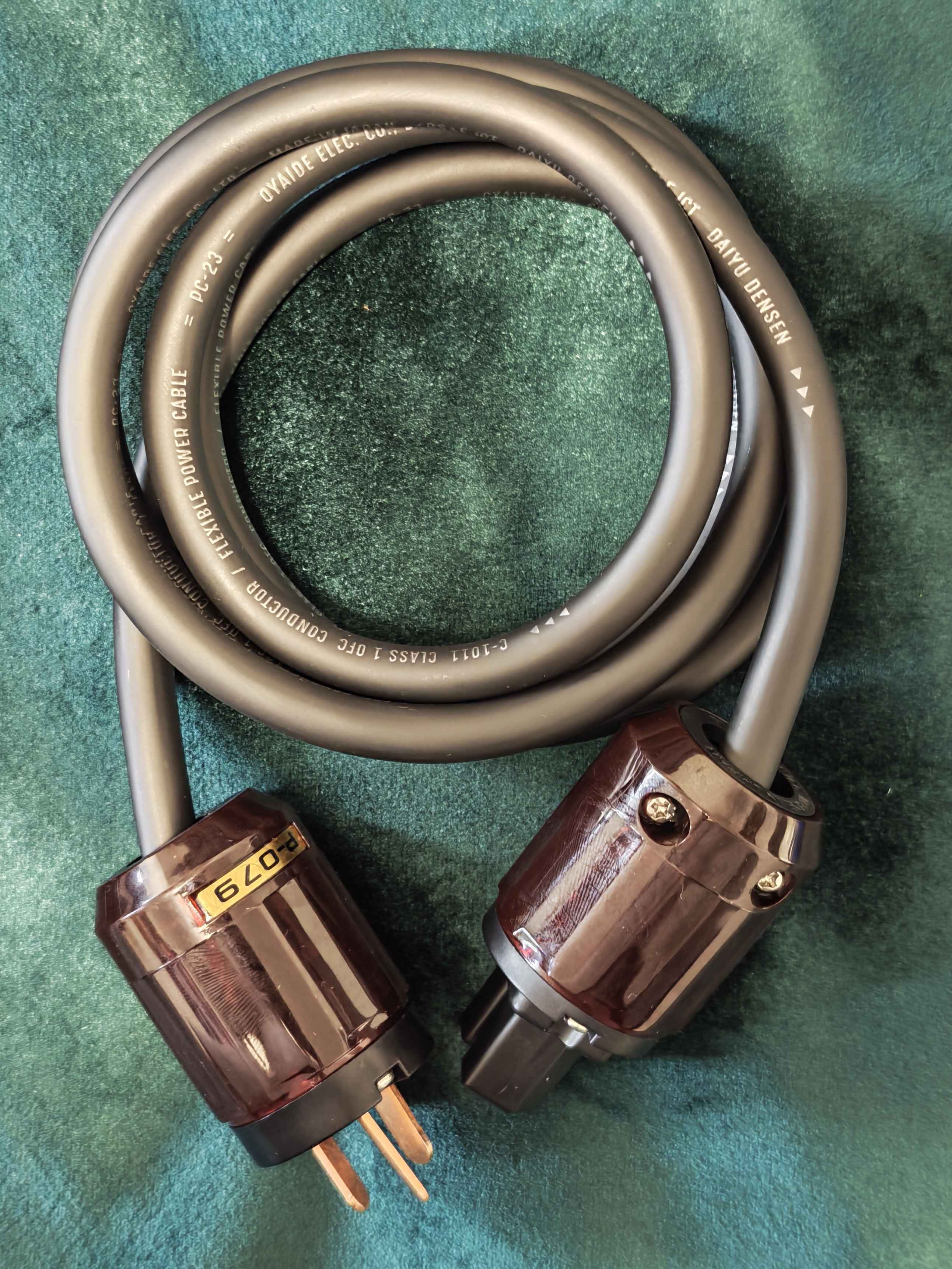 1.5M Oyaide PA-23 V2 Power Cable w/ AU Plugs