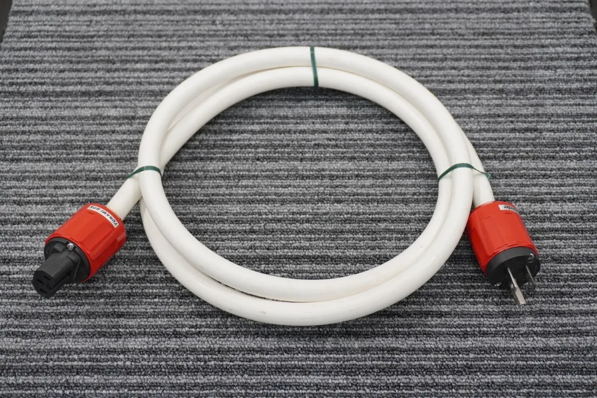1.8M Oyaide Tunami Nigo (US Plug) image 1
