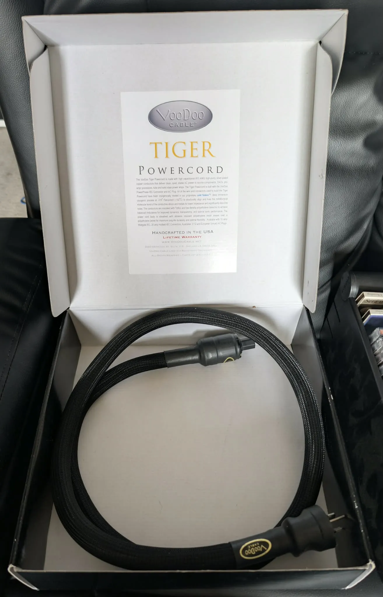 VooDoo Tiger AU Plug image 1
