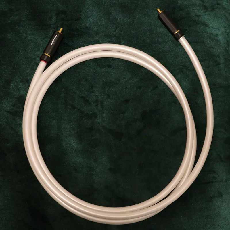 Oyaide Tunami Terzo V2 Subwoofer Cable
