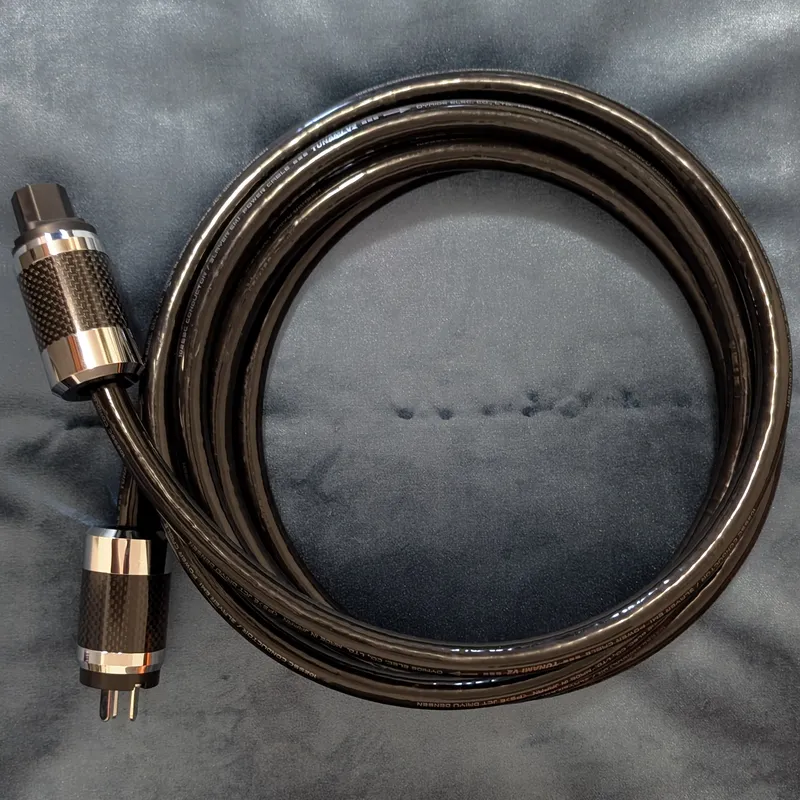 4M Oyaide Tunami V2 Power Cable