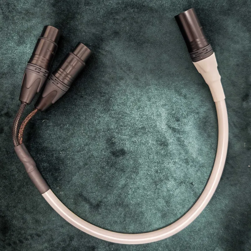 Naim XLR Adapter